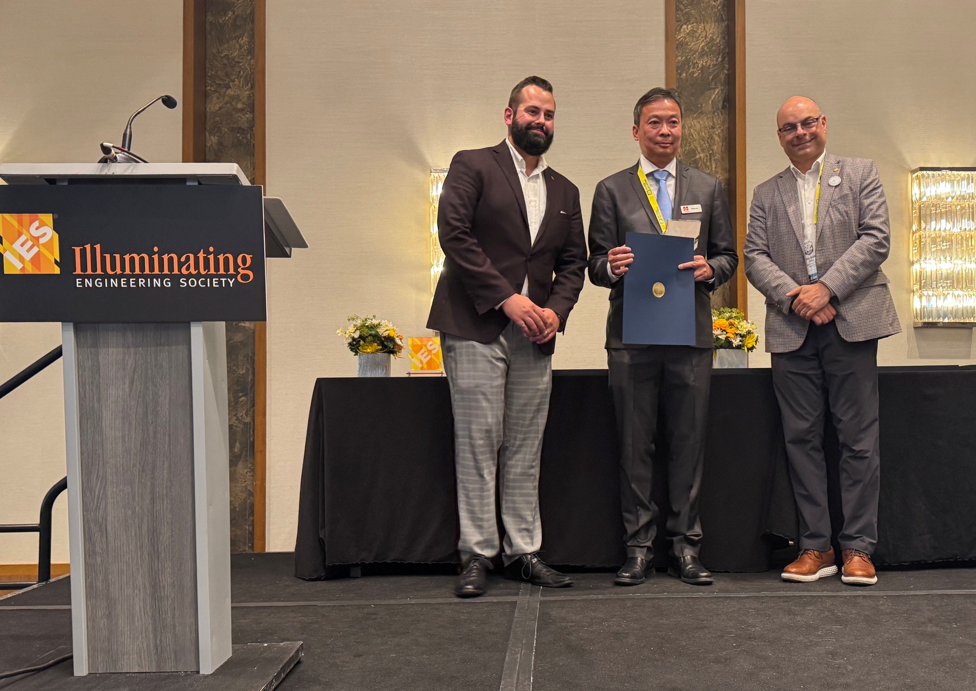 IES award Zhou2